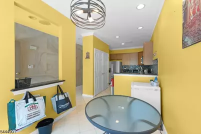72 Albert Ct, Parsippany, NJ 07054 - Photo 11