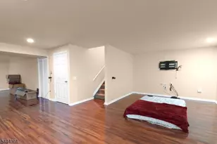 72 Albert Ct, Parsippany, NJ 07054 - Photo 25