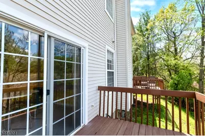 72 Albert Ct, Parsippany, NJ 07054 - Photo 9