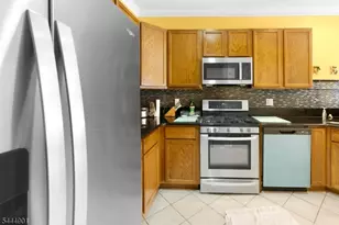 72 Albert Ct, Parsippany, NJ 07054 - Photo 31