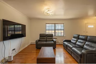 768 Springfield Ave #B2, Summit, NJ 07901 - Photo 3