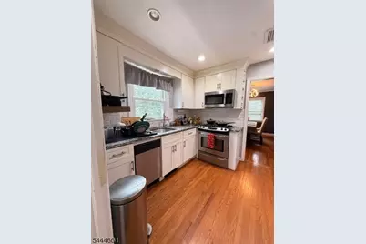 328 Newark Ave, Union Township, NJ 07083 - Photo 9