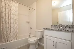 104 Arlene Ct, Parsippany, NJ 07950 - Photo 19