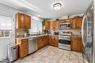 19 Willie St, Haledon, NJ 07508 - Photo 13