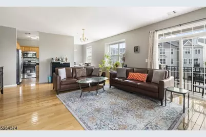 118 George Russell Way, Clifton, NJ 07013 - Photo 5
