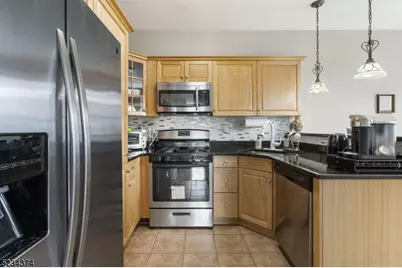 118 George Russell Way, Clifton, NJ 07013 - Photo 7