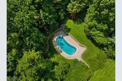 140 N Farview Ave, Paramus, NJ 07652 - Photo 31