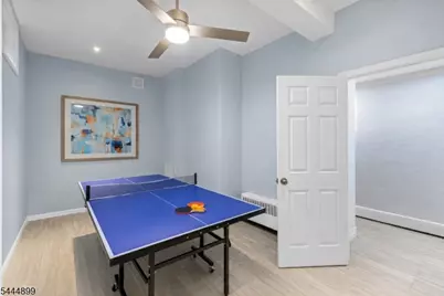 140 N Farview Ave, Paramus, NJ 07652 - Photo 23