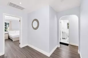 140 N Farview Ave, Paramus, NJ 07652 - Photo 11