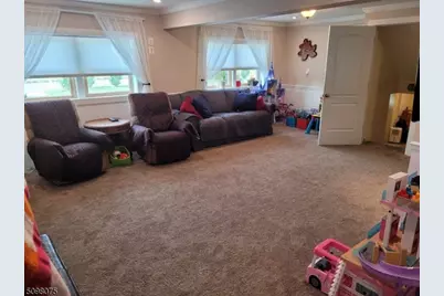 112 Sand Rd, Fairfield, NJ 07004 - Photo 13