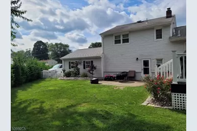 112 Sand Rd, Fairfield, NJ 07004 - Photo 19