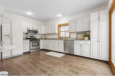 48 Claremont Ave, Bloomfield, NJ 07003 - Photo 11