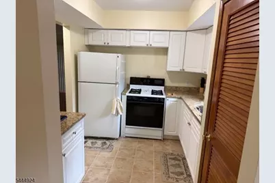 468-470 Mount Prospect Ave #4, Newark, NJ 07104 - Photo 5