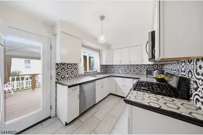 15 Spruce Pl, Denville, NJ 07834 - Photo 11