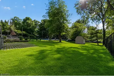 29 Laurel Ave, Livingston, NJ 07039 - Photo 23