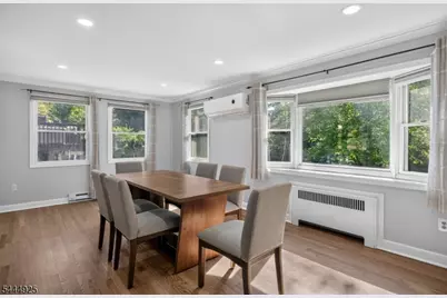 29 Laurel Ave, Livingston, NJ 07039 - Photo 5