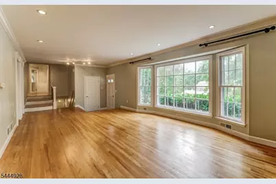 62 Candlewood Dr, New Providence, NJ 07974 - Photo 5