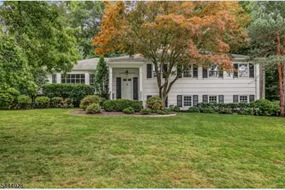62 Candlewood Dr, New Providence, NJ 07974 - Photo 1