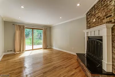 62 Candlewood Dr, New Providence, NJ 07974 - Photo 9