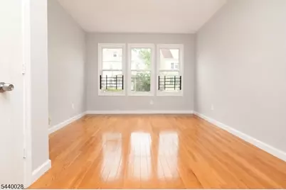 136 Dewey St, Newark, NJ 07112 - Photo 7