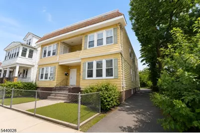 136 Dewey St, Newark, NJ 07112 - Photo 17