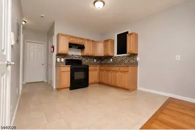 136 Dewey St, Newark, NJ 07112 - Photo 3