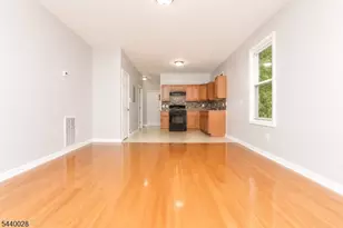 136 Dewey St, Newark, NJ 07112 - Photo 15