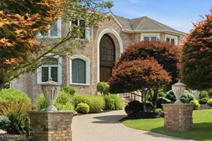 1 Wimbledon Ct, Cedar Grove, NJ 07009 - Photo 5