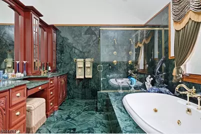 1 Wimbledon Court, Cedar Grove, NJ 07009 - Photo 35