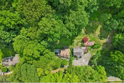 157 W Lindsley Rd, Cedar Grove, NJ 07009 - Photo 33