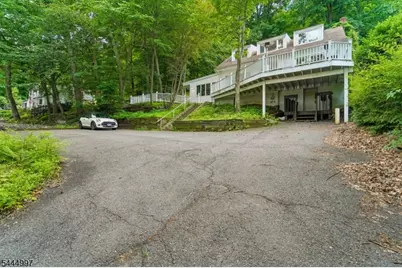 157 W Lindsley Rd, Cedar Grove, NJ 07009 - Photo 3