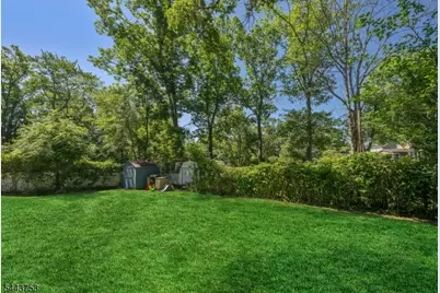 9 Midway Dr, Livingston, NJ 07039 - Photo 35