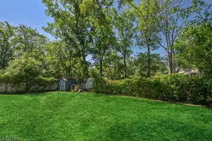 9 Midway Dr, Livingston, NJ 07039 - Photo 35