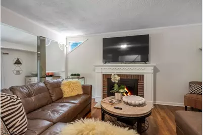 9 Midway Dr, Livingston, NJ 07039 - Photo 7