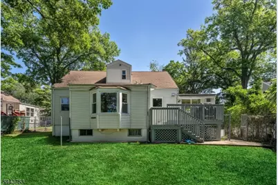 9 Midway Dr, Livingston, NJ 07039 - Photo 29