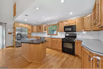 23 Blueberry Hl, Glen Gardner, NJ 08826 - Photo 13