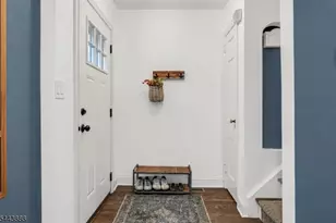 11 Manor Rd, Verona, NJ 07044 - Photo 5