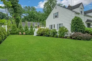 11 Manor Rd, Verona, NJ 07044 - Photo 3