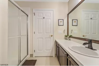 25 Forsgate Ter, Clinton Township, NJ 08801 - Photo 7