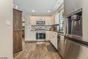 25 Forsgate Terrace, Clinton Township, NJ 08801 - Photo 21