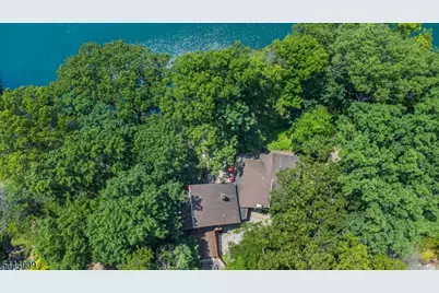 146 Lakewood Dr, Denville, NJ 07046 - Photo 41