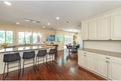 146 Lakewood Dr, Denville, NJ 07046 - Photo 15