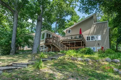 146 Lakewood Dr, Denville, NJ 07046 - Photo 37