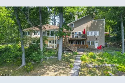 146 Lakewood Dr, Denville, NJ 07046 - Photo 47