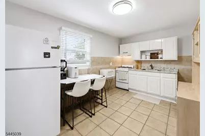 247 N 16th St, Bloomfield, NJ 07003 - Photo 3