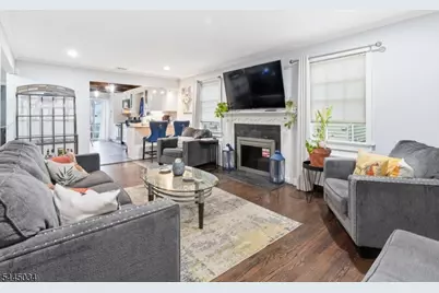135 Rosewood Ter, Linden, NJ 07036 - Photo 3