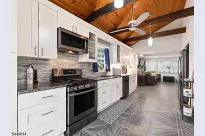 135 Rosewood Ter, Linden, NJ 07036 - Photo 5