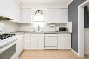 26 W Price St, Linden, NJ 07036 - Photo 5