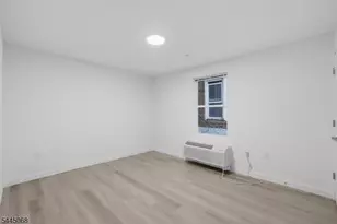 566 Springfield Ave, Newark, NJ 07103 - Photo 5