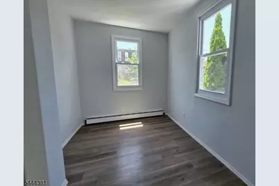 535 28th St, Union City, NJ 07087 - Photo 7